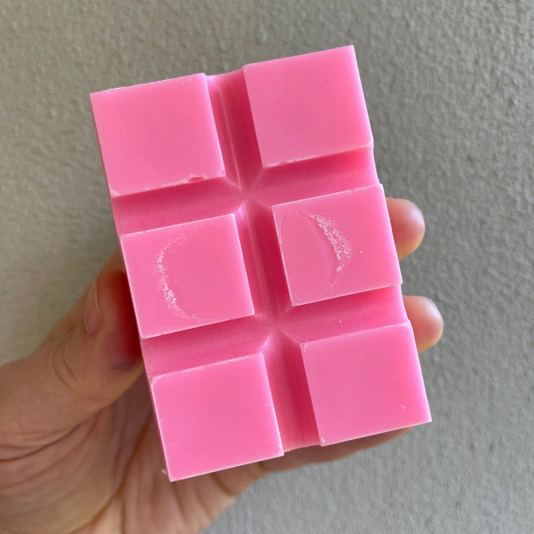 Pink Apple & Vanilla Frosting Melt-Soy Wax Melts-Elena Bath and Body-natural-eco-friendly-pure-strong-fragrance-long-lasting-handmade-in-australia