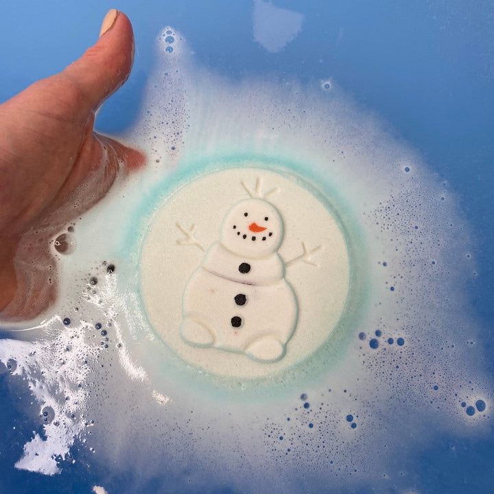 Snowman Snow Globe Bath Bomb-Luxury Bath Bomb-Elena Bath and Body-natural-chemical-free-bath-bombs-for-kids-made-in-australia